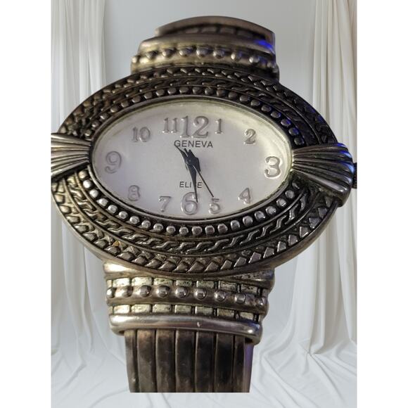 Geneva Elite Women Cuff Watch beautifully detailed classic old styled BOHO Y2K - Picture 1 of 8
